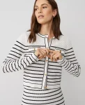 petite-textured-striped-pocket-BrHnVfqB-0.webp