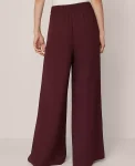 the-dramatic-wide-leg-pant-in-TRJxEqEY-0.webp