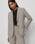 the-madison-blazer-in-plaid-oAqvqHKv-0.webp