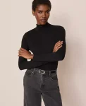 weekend-collection-turtleneck-DgjfssFY-0.webp
